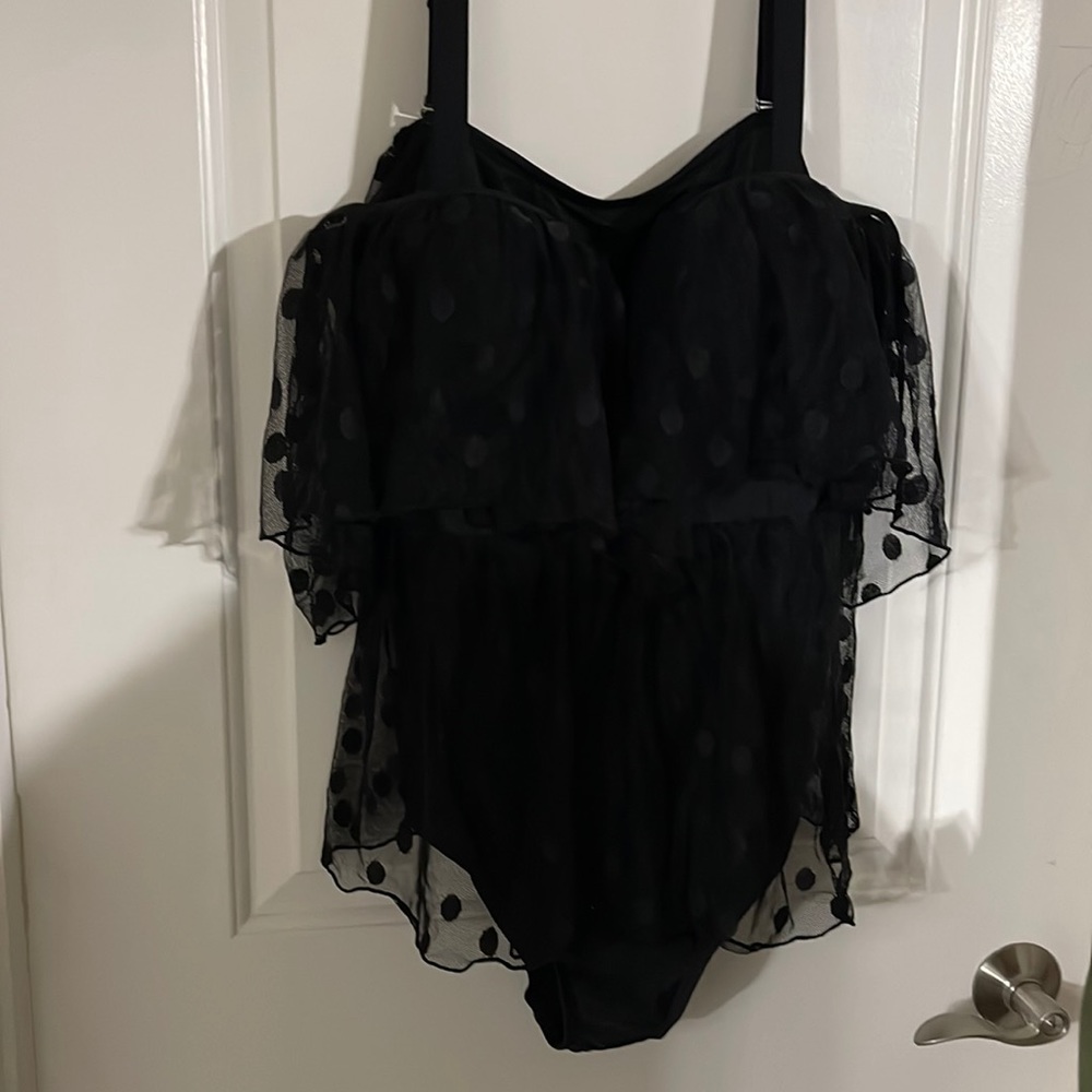 Bathing suit XL - Picture 1 of 3